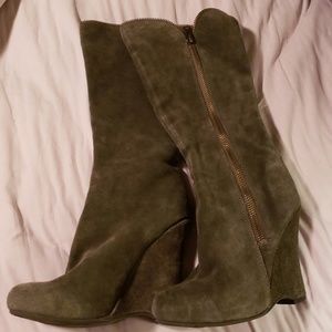Women's boots